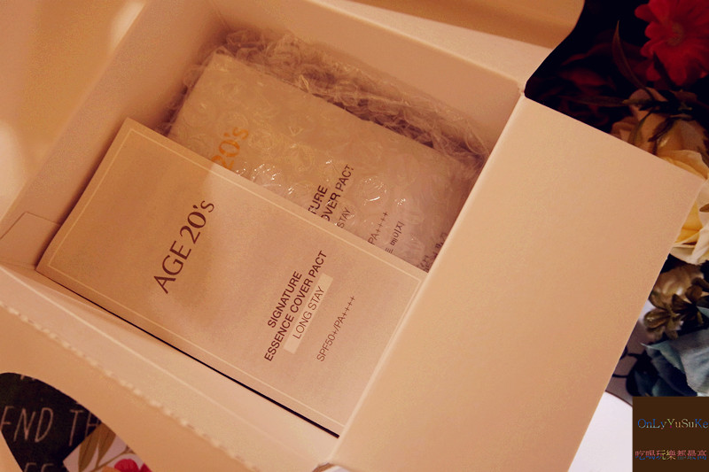 美妝分享【AGE20' s 瓷透肌聚焦爆水粉餅】韓國最新爆水精華液粉餅,修飾膚色再加遮瑕光澤一次給你