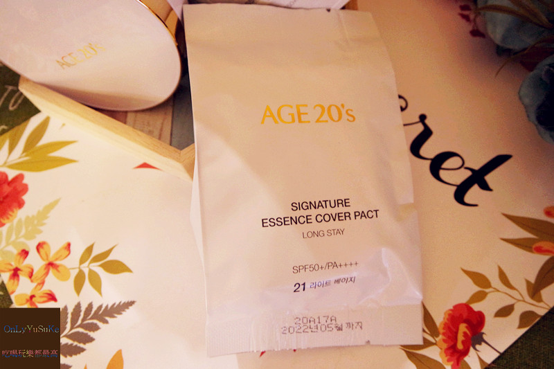 美妝分享【AGE20' s 瓷透肌聚焦爆水粉餅】韓國最新爆水精華液粉餅,修飾膚色再加遮瑕光澤一次給你