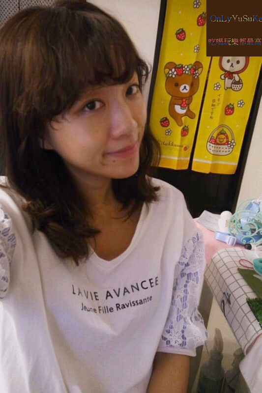 美妝分享【AGE20' s 瓷透肌聚焦爆水粉餅】韓國最新爆水精華液粉餅,修飾膚色再加遮瑕光澤一次給你