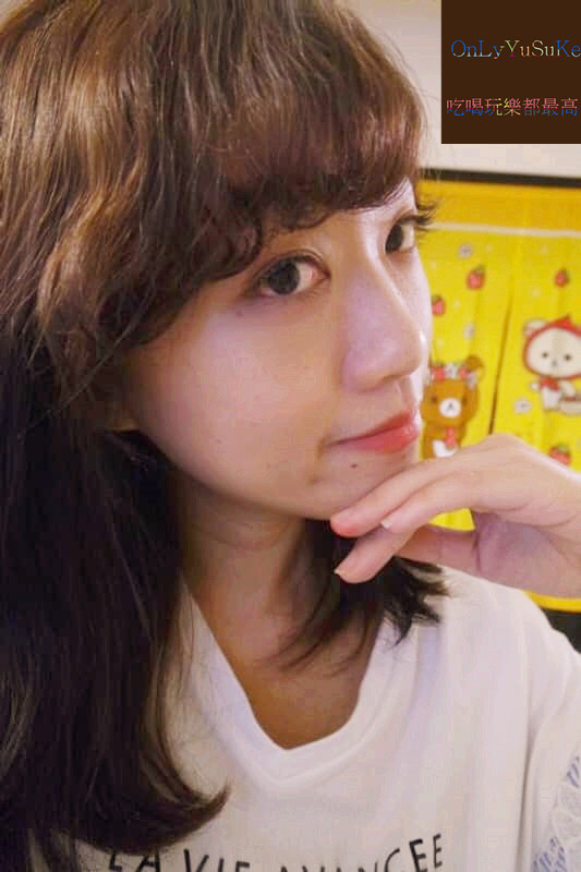 美妝分享【AGE20' s 瓷透肌聚焦爆水粉餅】韓國最新爆水精華液粉餅,修飾膚色再加遮瑕光澤一次給你