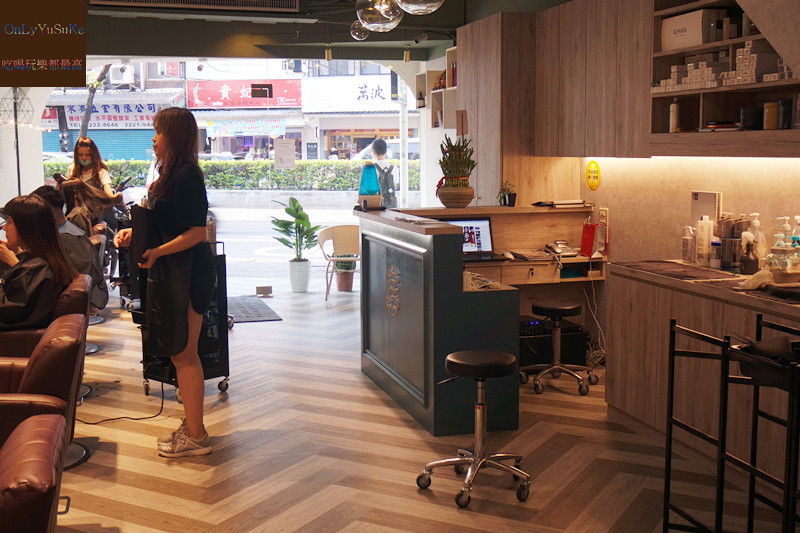 中和美髮推薦【居 household hair salon】染個新髮色迎接下個月生日,就是要美美度過