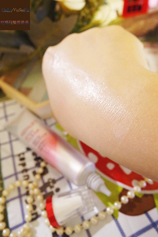 美妝分享【日本製富士軟片艾詩緹深護防曬隔離乳】新科學阻黑技術,防曬也能保養肌膚