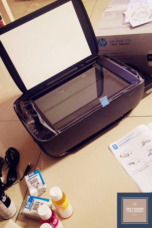 取下膠帶後機身上的平台掃描器位置