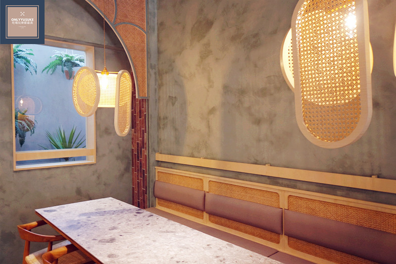 用餐環境也非常的乾淨舒適,整個氛圍也非常美