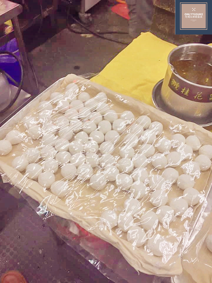 現搓的湯圓非常新鮮,也有外帶和宅配