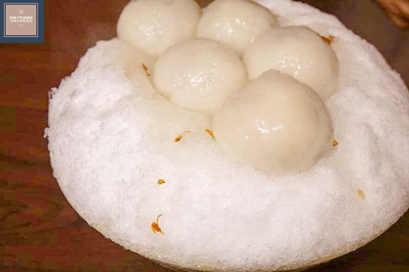 冰火湯圓本身已經有淋上桂花蜜了