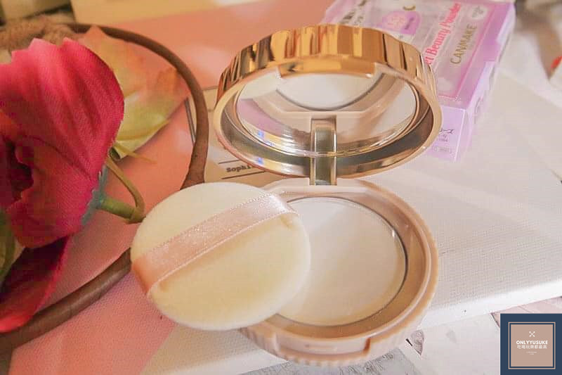 【CANMAKE肌秘美顏蜜粉餅】一秒好氣色,素顏妝秘密過夜靠它,日夜都可用保養型蜜粉