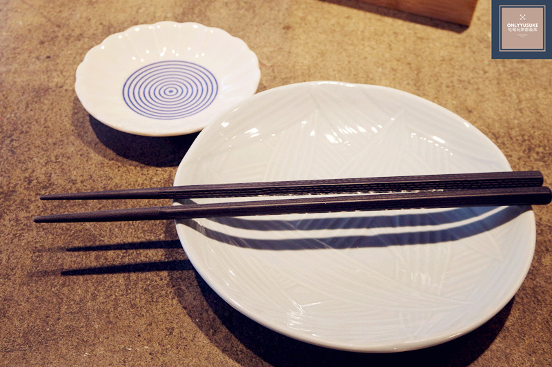 FoOd台中日式料理【倚樂屋】超澎湃魚肉味噌湯就在這,握壽司丼飯日式料理推薦,定食