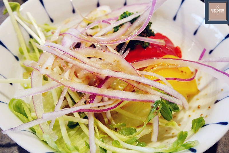 FoOd台中日式料理【倚樂屋】超澎湃魚肉味噌湯就在這,握壽司丼飯日式料理推薦,定食