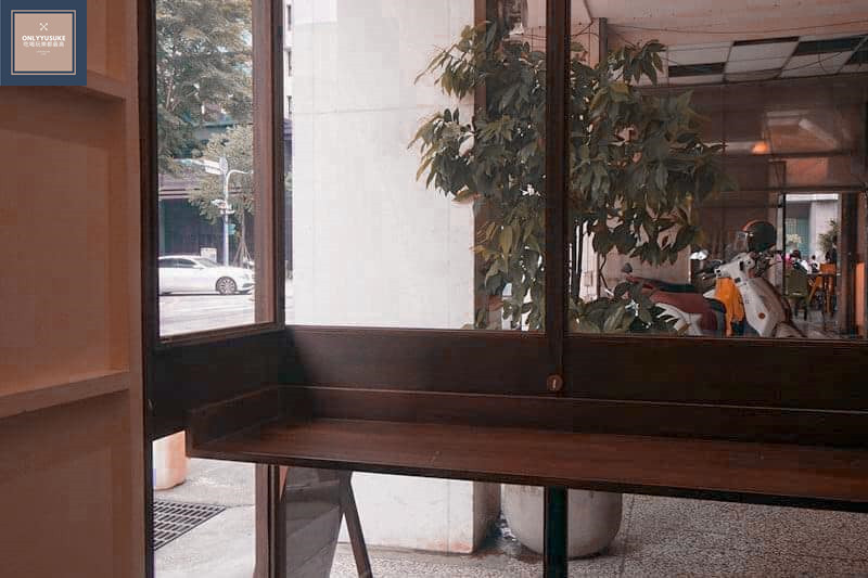 FoOd台中咖哩飯【百福咖哩】文青風的美味咖哩,必吃日式炸竹輪,咖哩飯推薦,定食,想吃家常咖哩這邊請