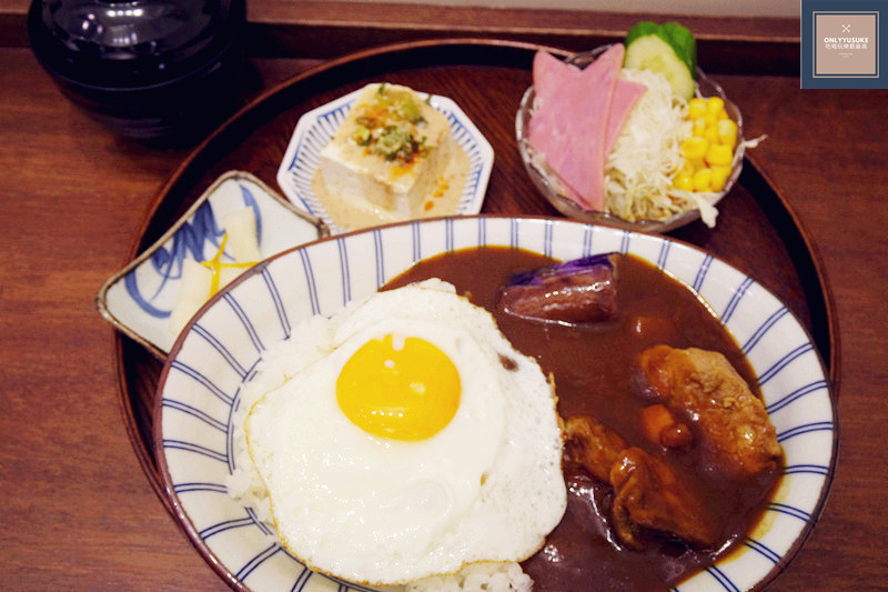 FoOd台中咖哩飯【百福咖哩】文青風的美味咖哩,必吃日式炸竹輪,咖哩飯推薦,定食,想吃家常咖哩這邊請