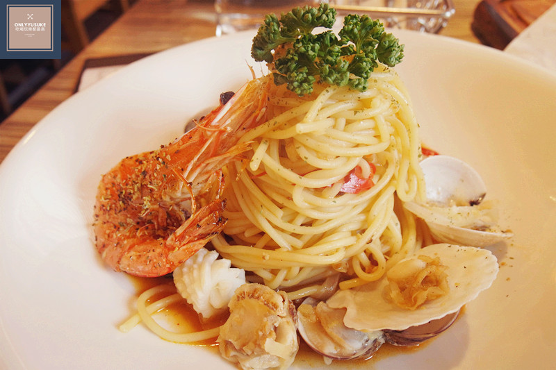 桃園義式餐廳【洋朵庭園餐廳】桃園美食推薦,義大利麵,披薩,燉飯任你選,搭配套餐划算豐富