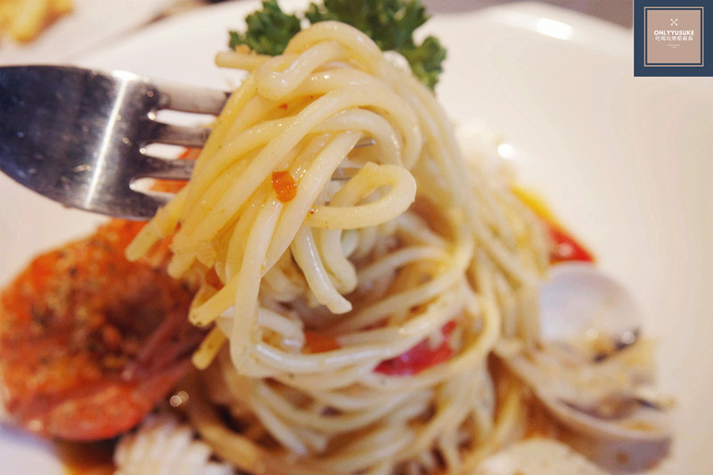 桃園義式餐廳【洋朵庭園餐廳】桃園美食推薦,義大利麵,披薩,燉飯任你選,搭配套餐划算豐富