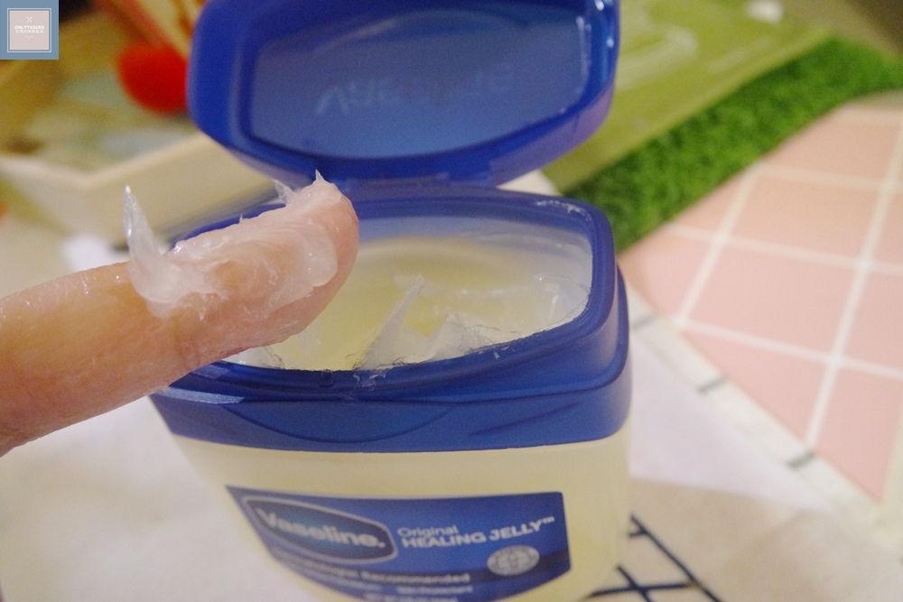 (保養分享)推薦眼皮脫皮【眼皮腫起來交給凡士林 】表姊親授保養祕訣,天氣冷,眼皮癢,肌膚乾燥