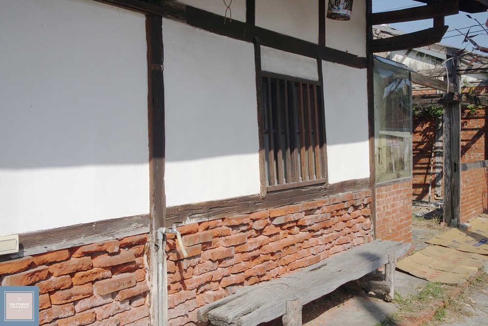 國內旅遊台南後壁區【無米樂菁寮老街】偶像劇俗女養成記拍攝景點,很有復古感的嫁妝街