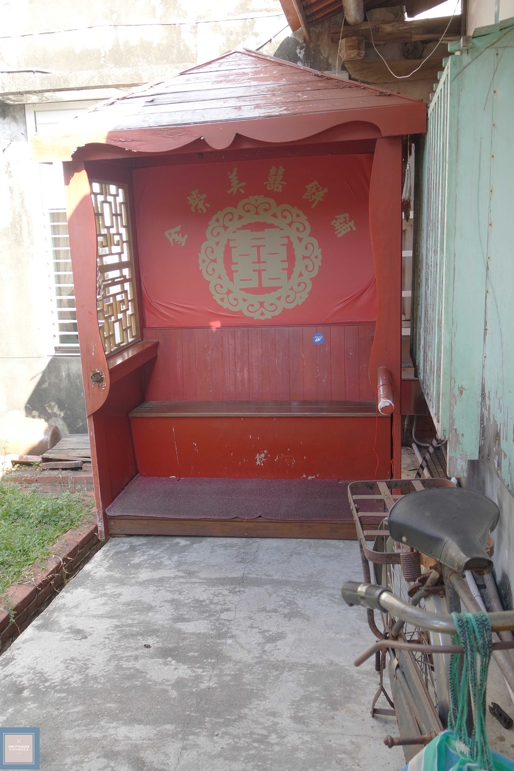 國內旅遊台南後壁區【無米樂菁寮老街】偶像劇俗女養成記拍攝景點,很有復古感的嫁妝街