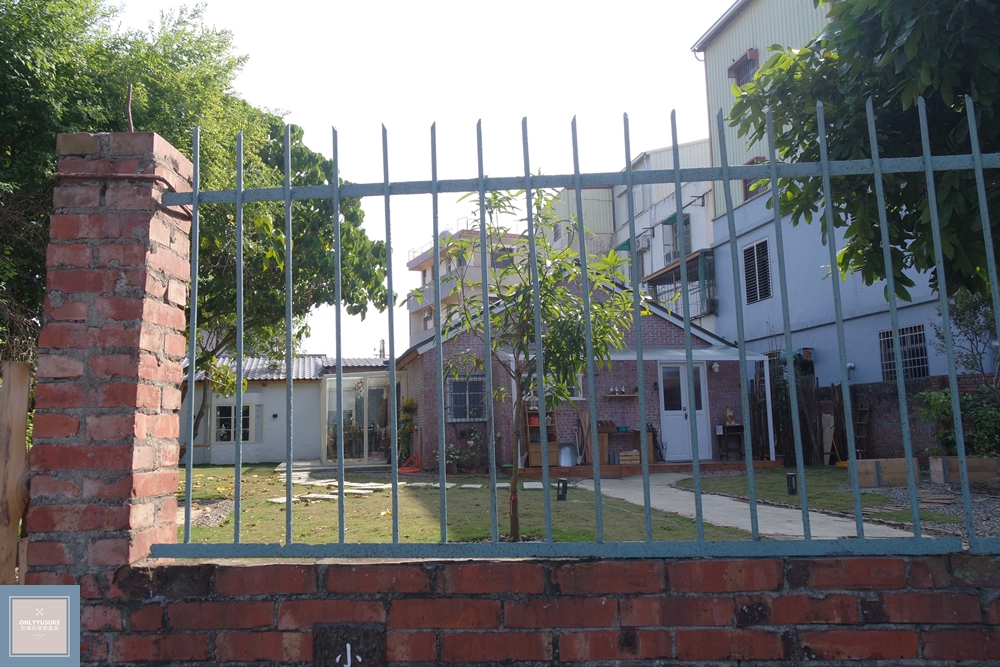 國內旅遊台南後壁區【無米樂菁寮老街】偶像劇俗女養成記拍攝景點,很有復古感的嫁妝街