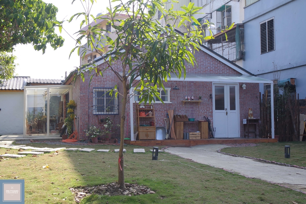 國內旅遊台南後壁區【無米樂菁寮老街】偶像劇俗女養成記拍攝景點,很有復古感的嫁妝街