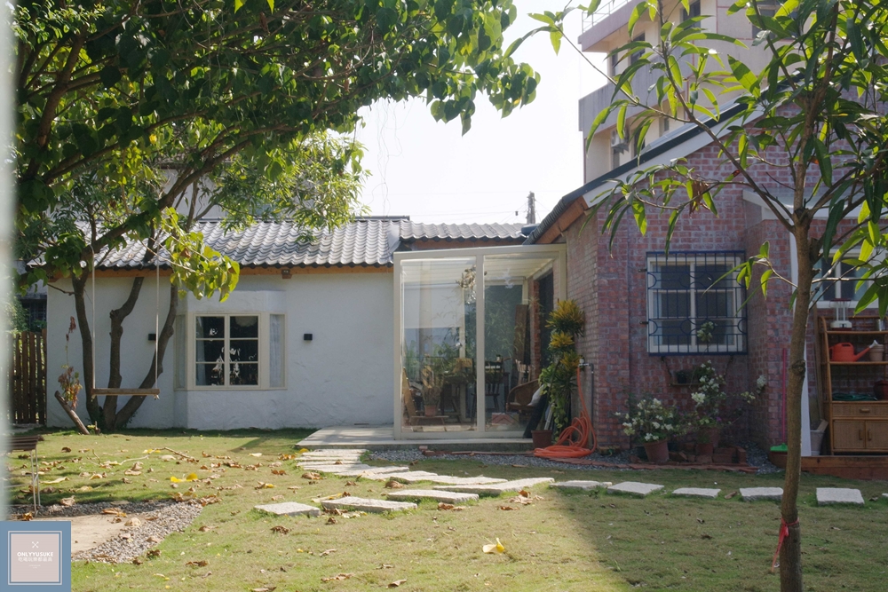 國內旅遊台南後壁區【無米樂菁寮老街】偶像劇俗女養成記拍攝景點,很有復古感的嫁妝街