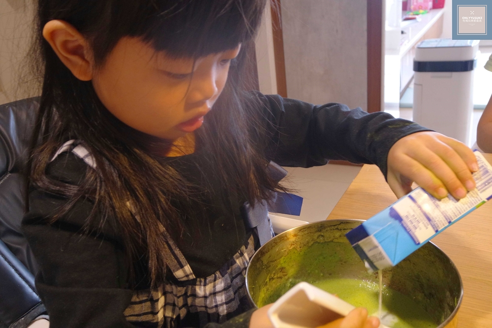 【自己做烘焙聚樂部】小山園抹茶紅豆千層蛋糕diy,抹茶季,千層蛋糕一點也不難