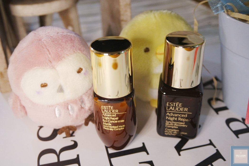 雅詩蘭黛特潤冰導緊緻眼部精華