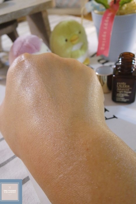 雅詩蘭黛特潤超導全方位修護露