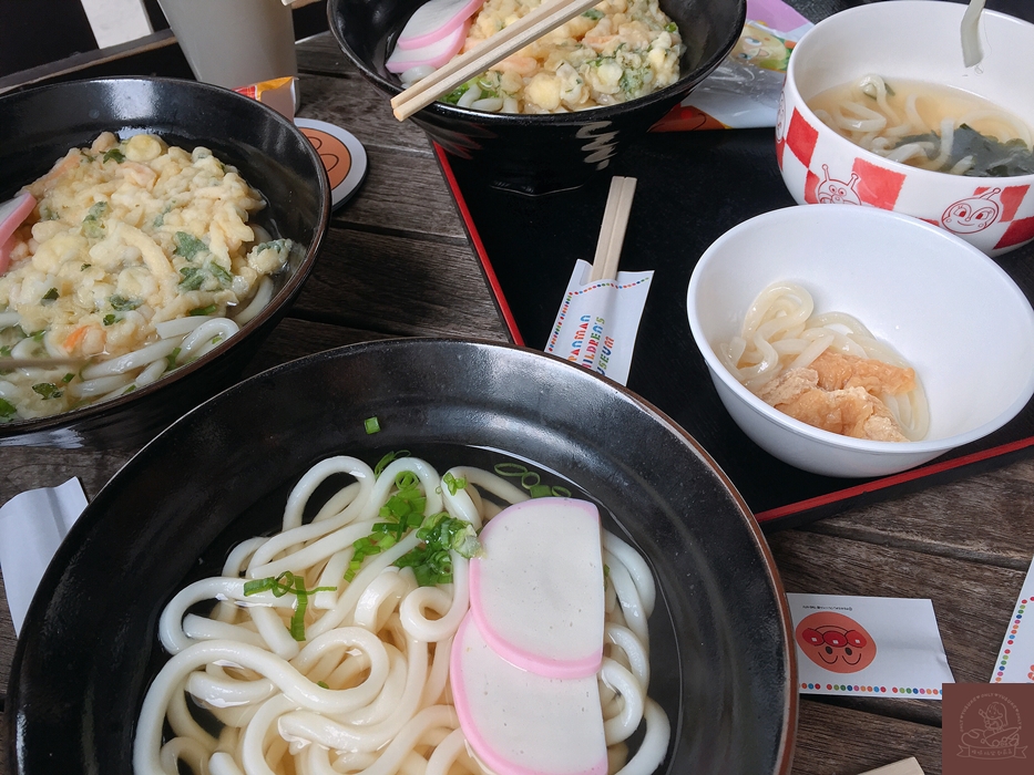 國外旅遊-橫濱【麵包超人博物館】うどんちゃんのやたい烏龍麵的碗能帶走?