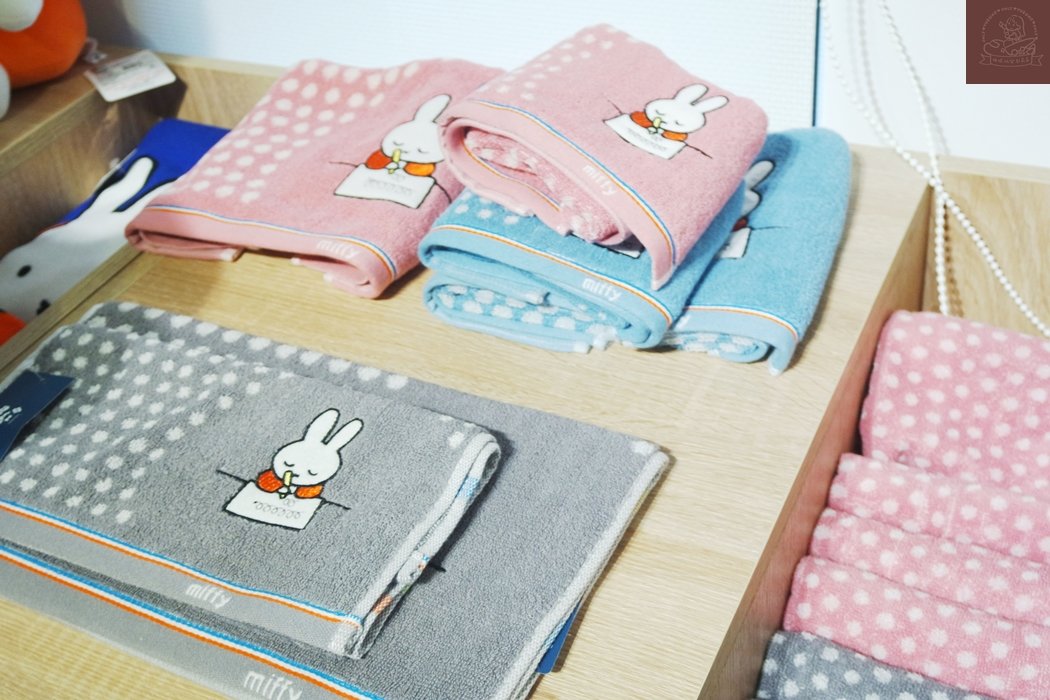 星紅毛巾米飛兔