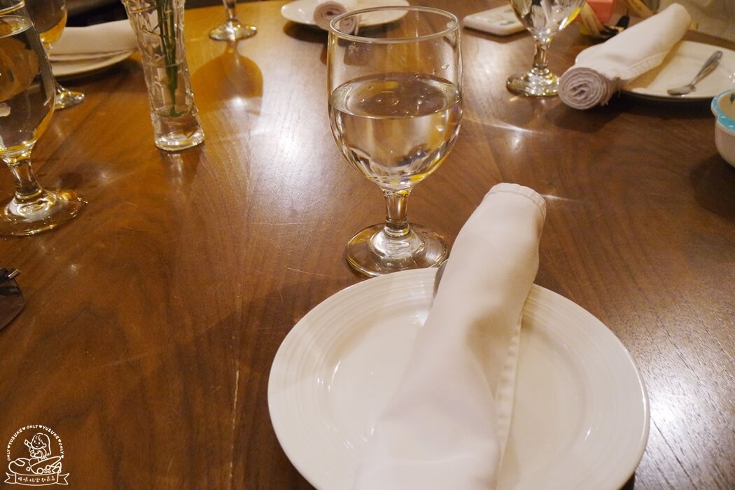 厝頂法式料理餐廳環境