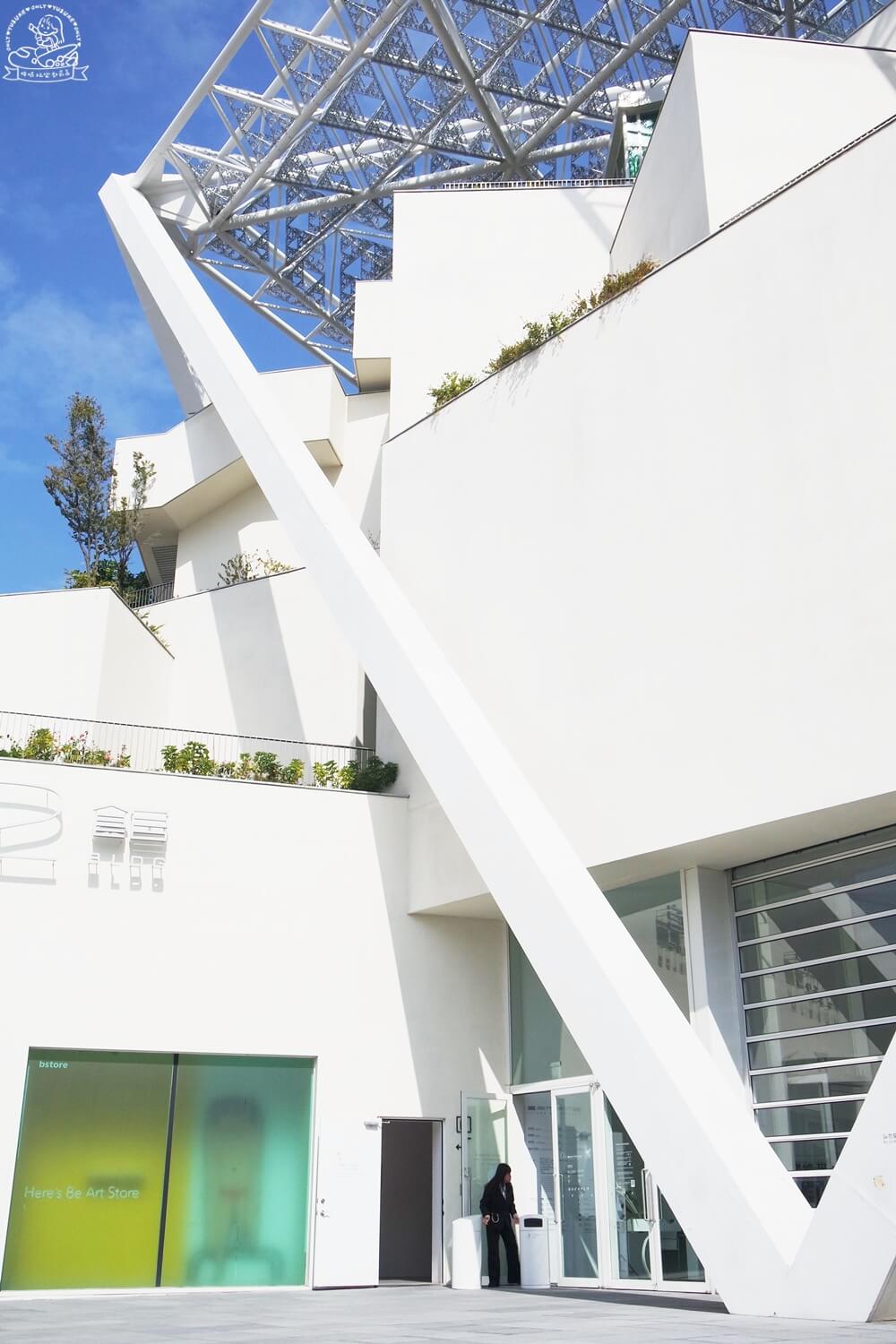 台南美術館二館  