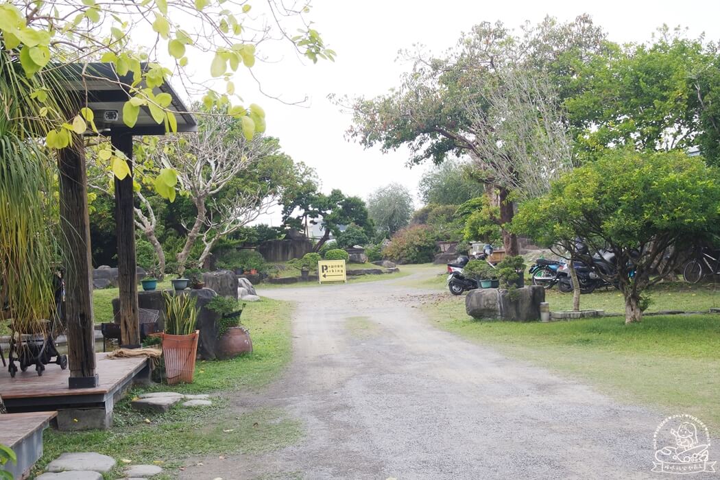 木鋤造樸咖啡餐廳環境