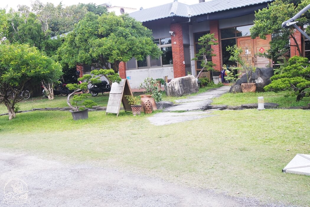 木鋤造樸咖啡餐廳環境