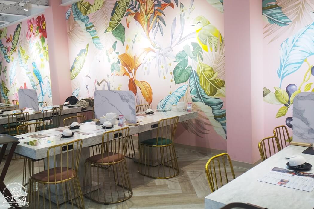 肉多多草屯店環境