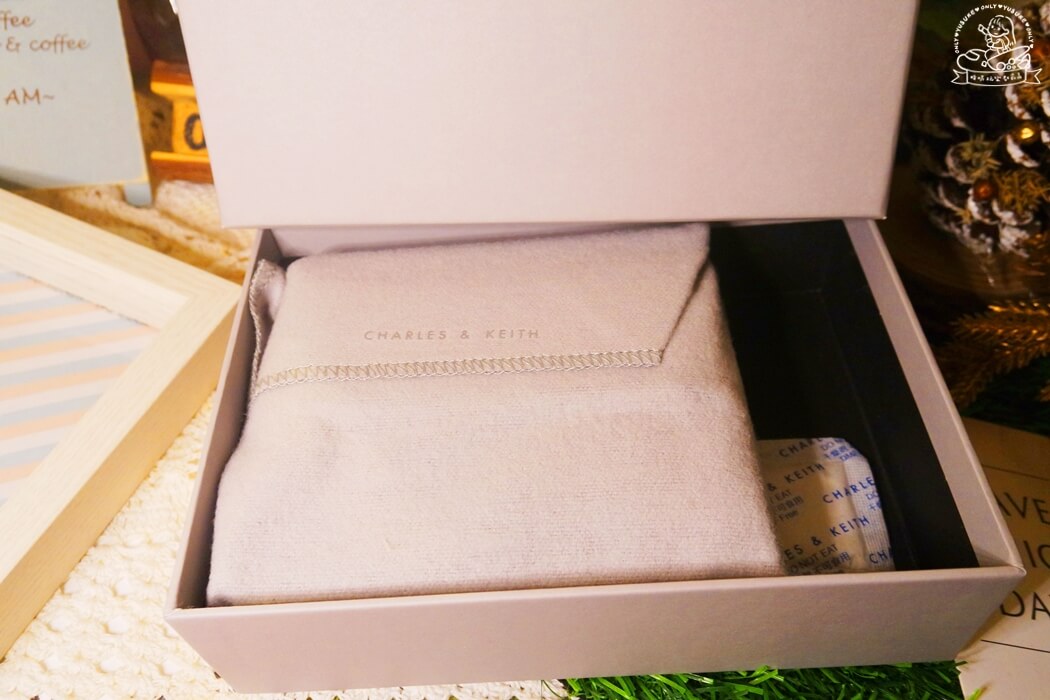 CHARLES & KEITH開箱