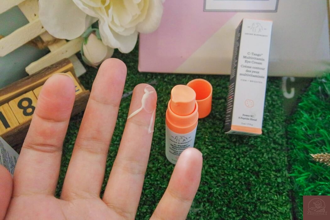 可以使用無名指按壓大約 1下的用量